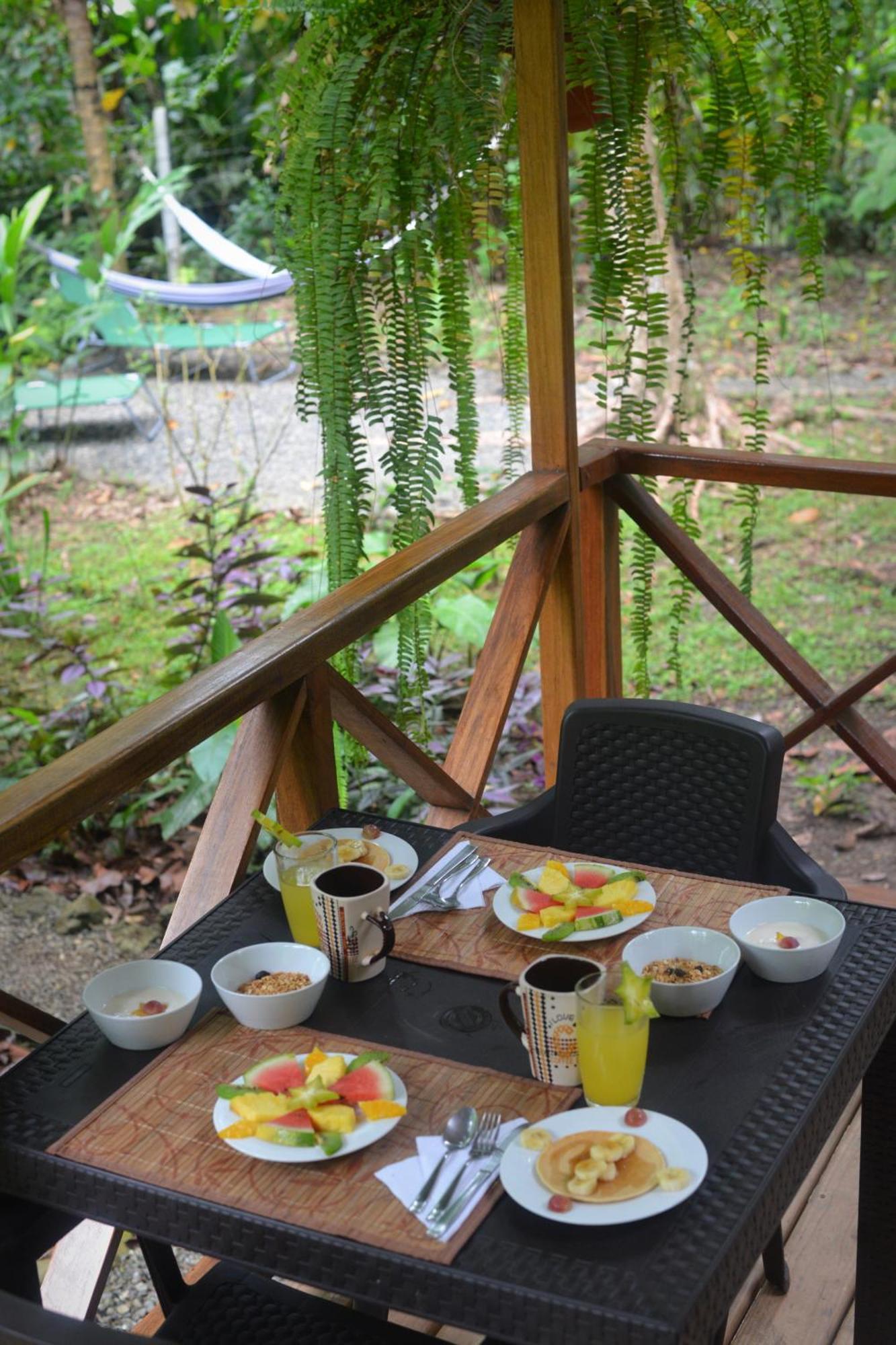Pachamama Jungle River Lodge - Punta Uva Puerto Viejo de Talamanca Exterior foto